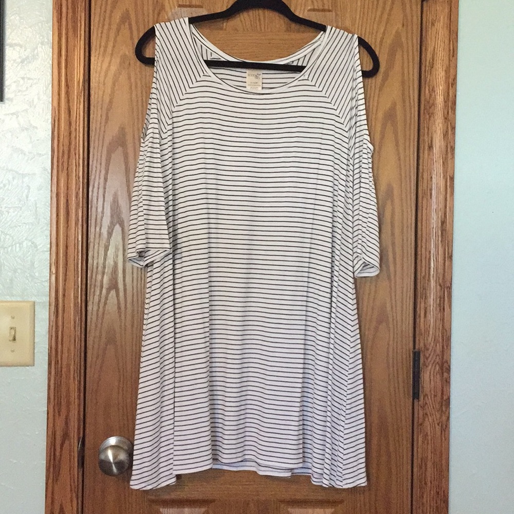Women’s Cold Shoulder Top
